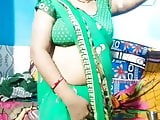 Aunty in tight blouse umma