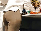 Nice ass in the kitchen
